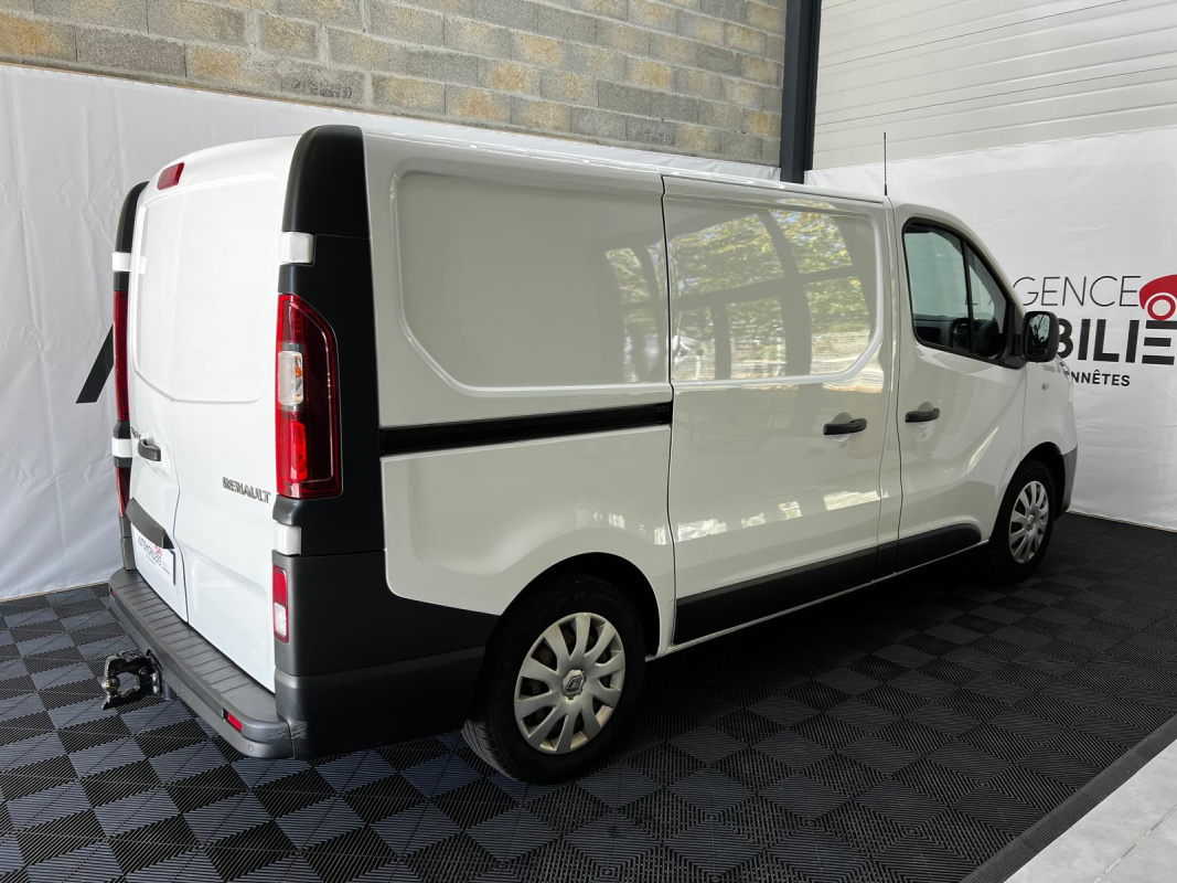 Renault Trafic — 5
