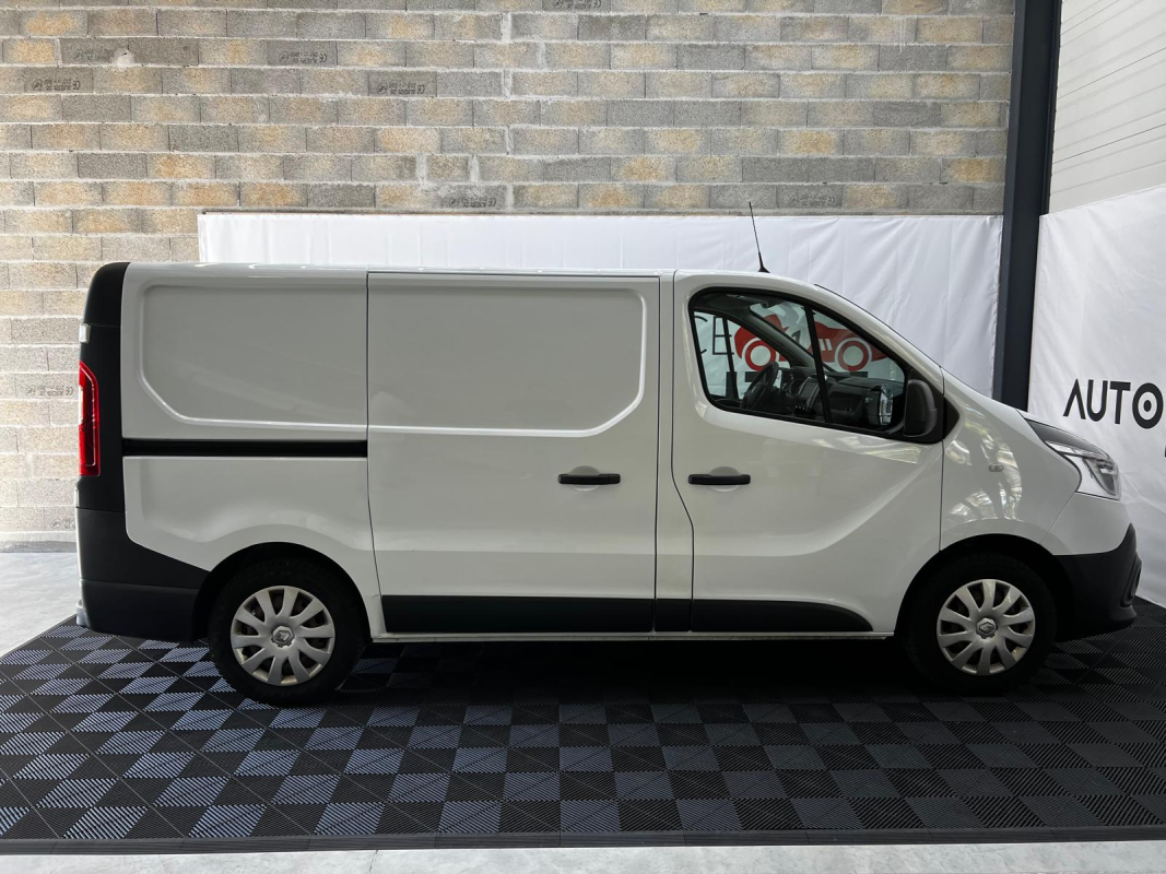 Renault Trafic — 6