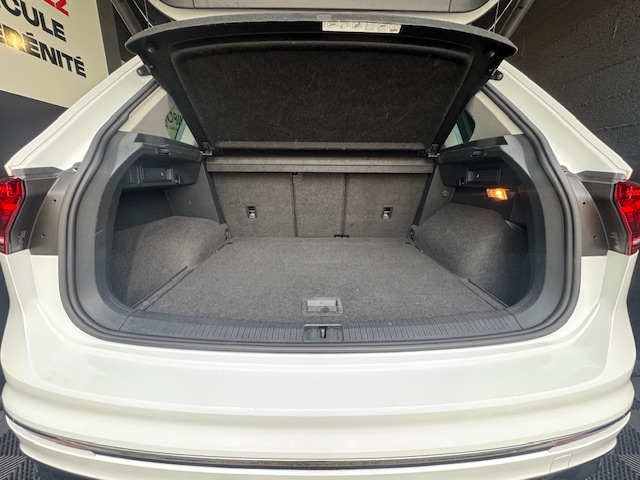 Volkswagen Tiguan — 16