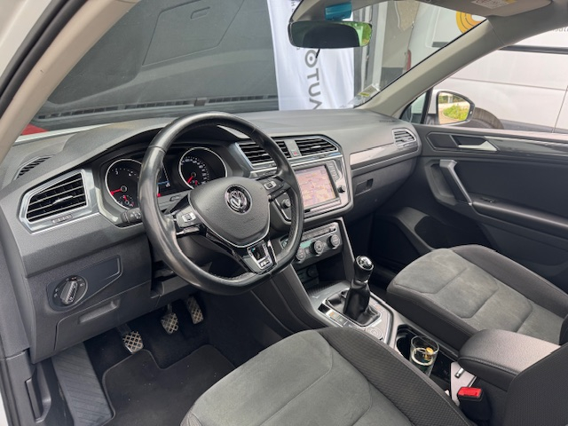 Volkswagen Tiguan — 8