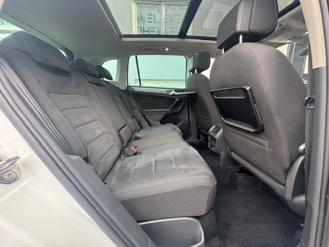 Volkswagen Tiguan — 13