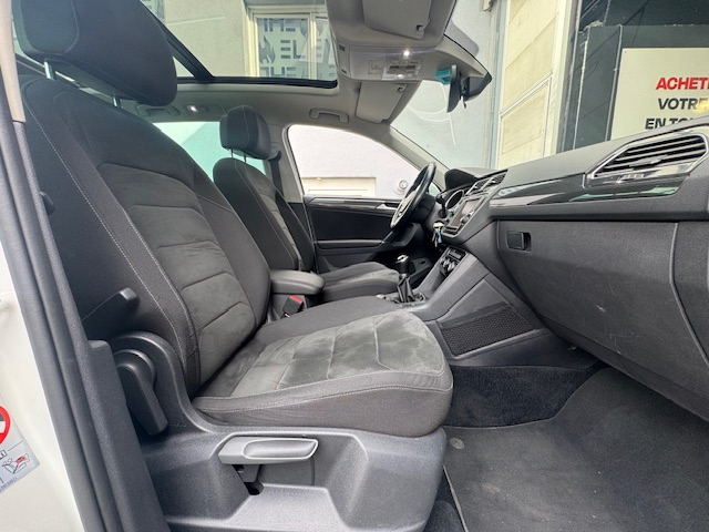 Volkswagen Tiguan — 11