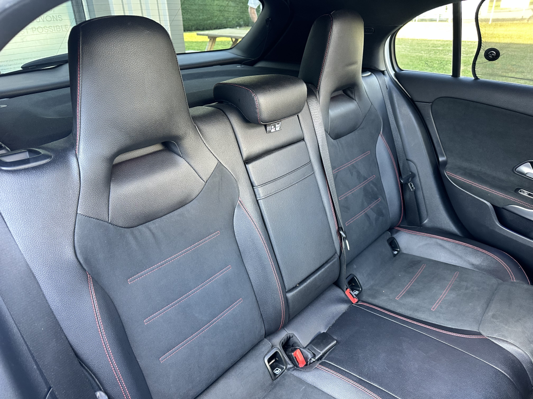 Mercedes Classe A — 16