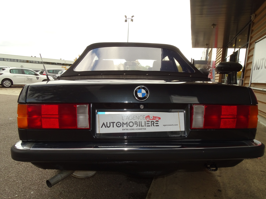 Bmw Série 3 Cabriolet — 9