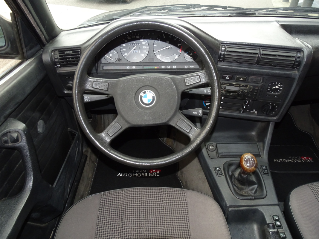Bmw Série 3 Cabriolet — 17