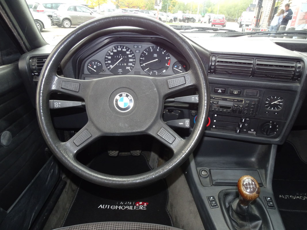 Bmw Série 3 Cabriolet — 18