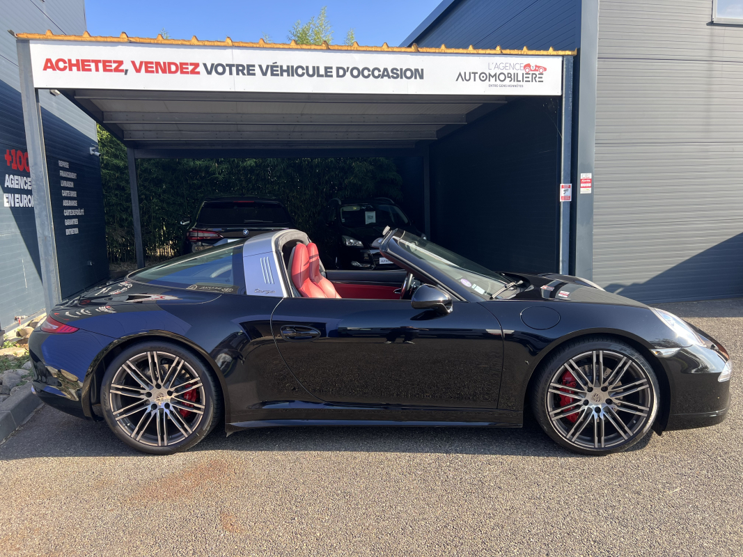 Porsche 911 Targa — 17