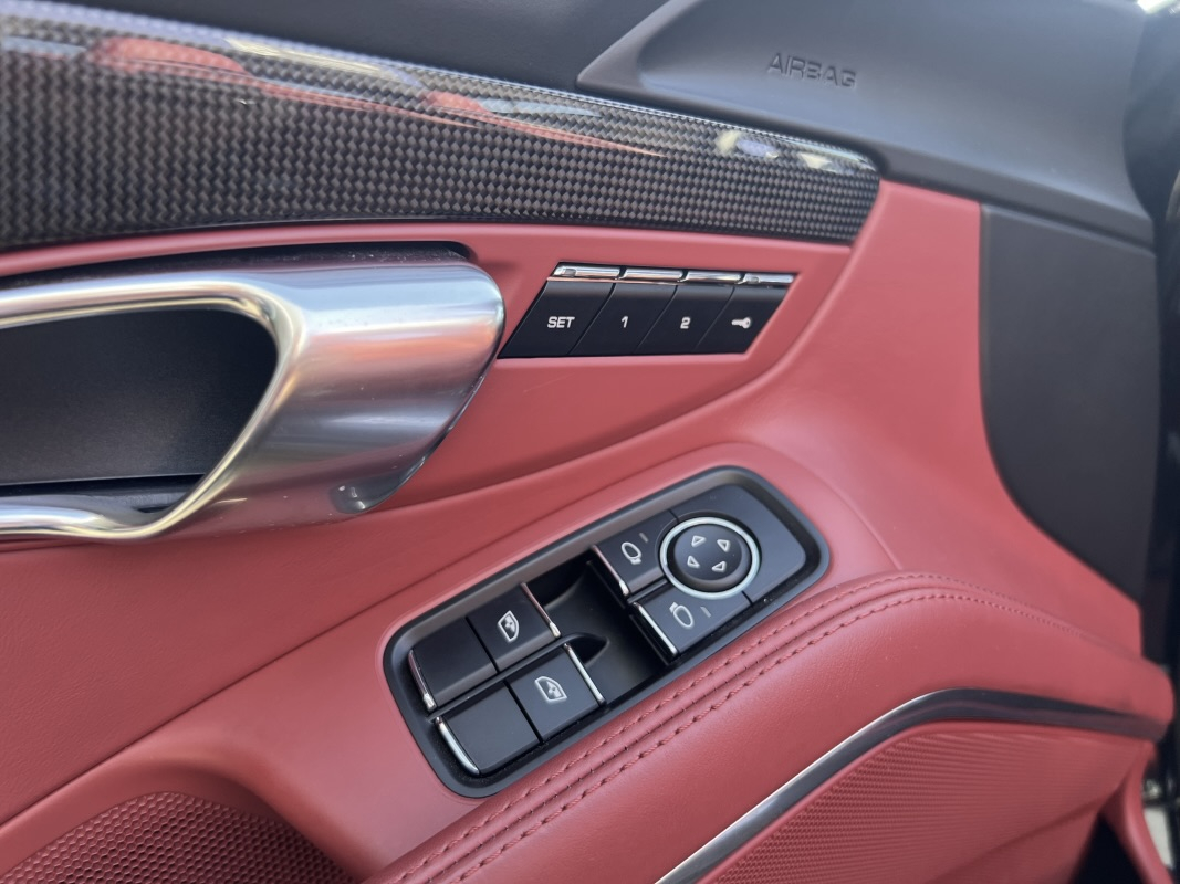 Porsche 911 Targa — 19