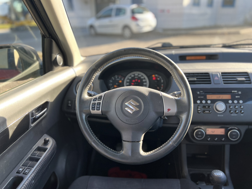 Suzuki Swift — 7