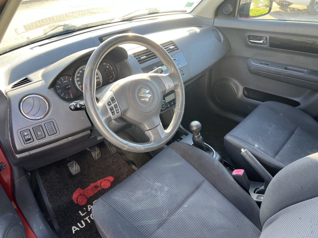 Suzuki Swift — 6