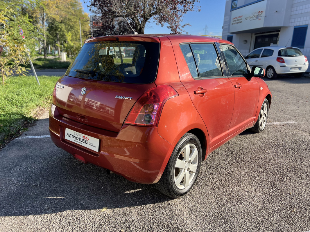 Suzuki Swift — 4