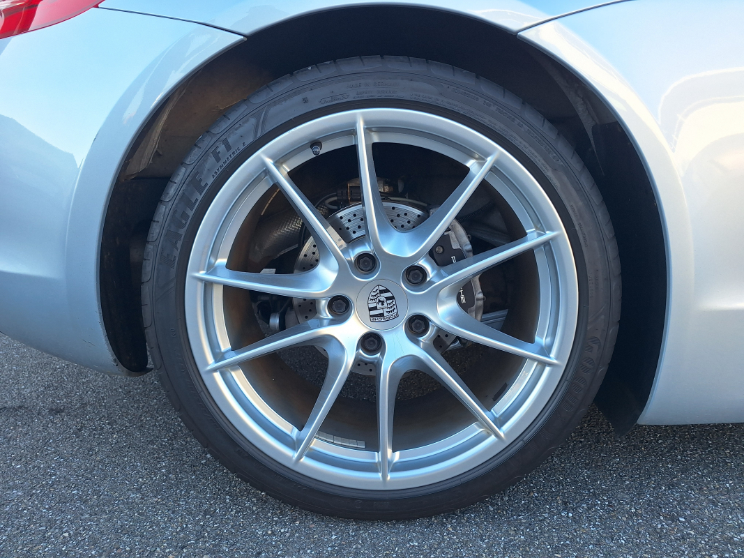 Porsche Boxster — 32
