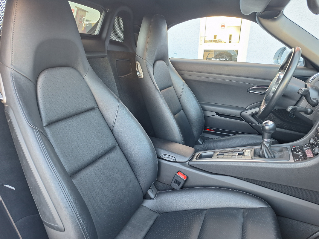 Porsche Boxster — 17