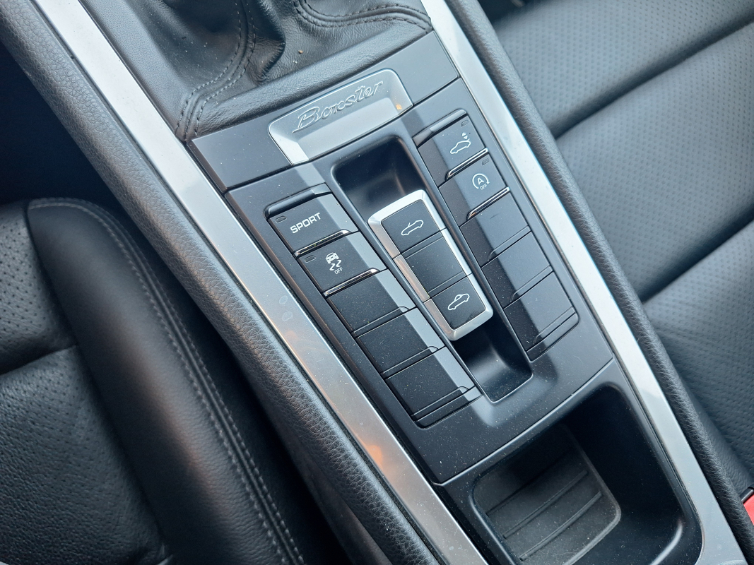 Porsche Boxster — 25