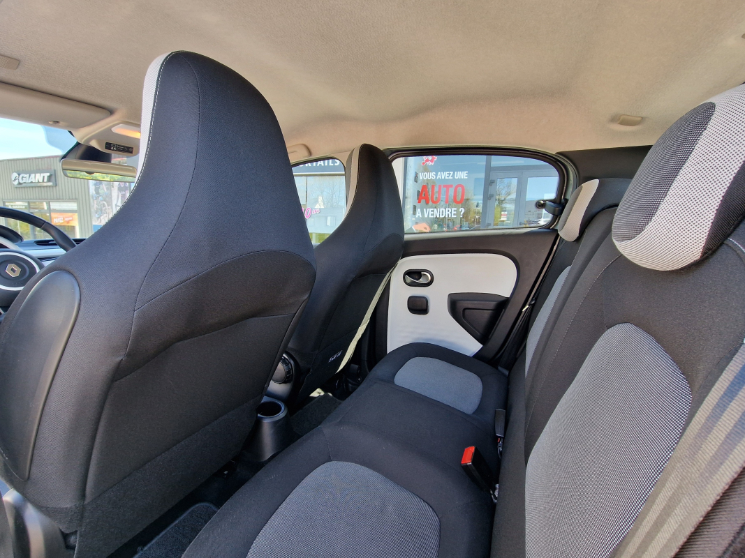 Renault Twingo — 19