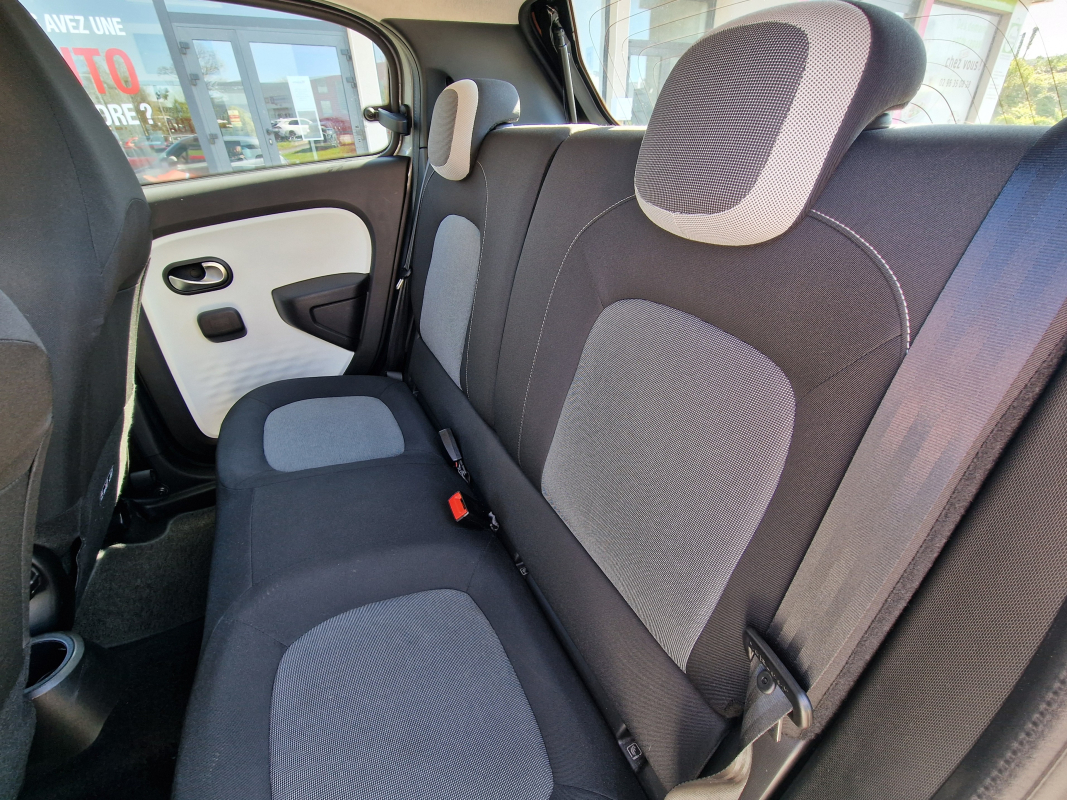 Renault Twingo — 18