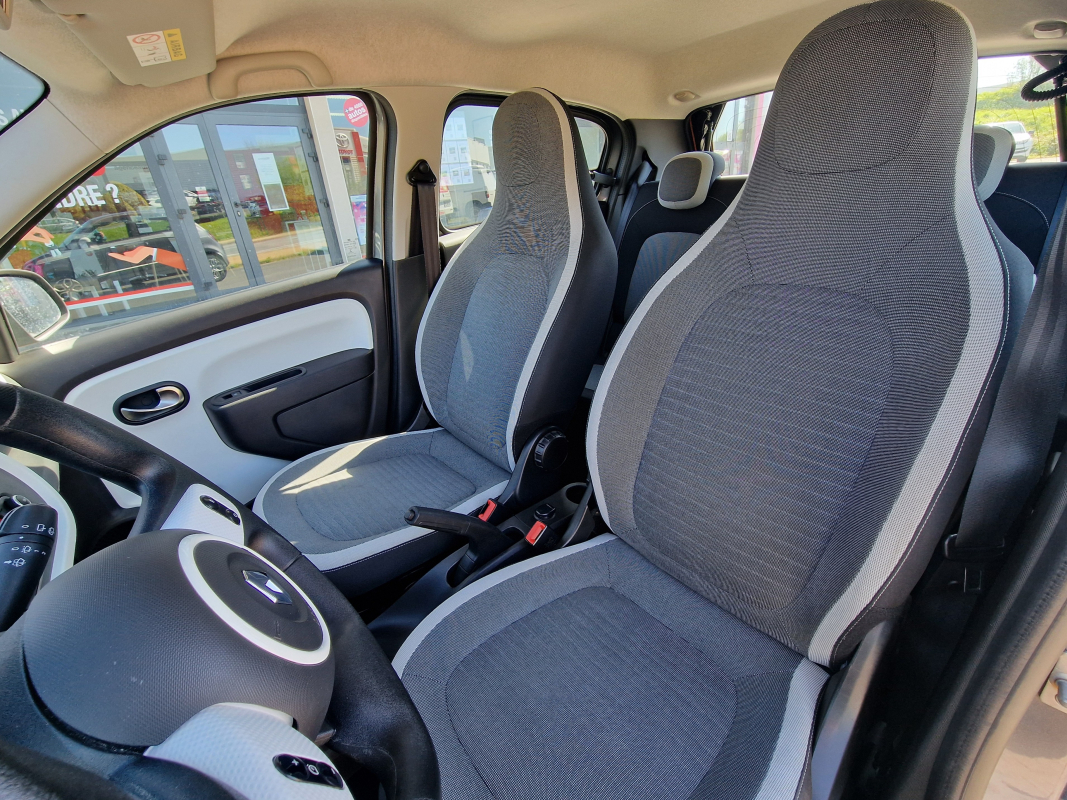 Renault Twingo — 16