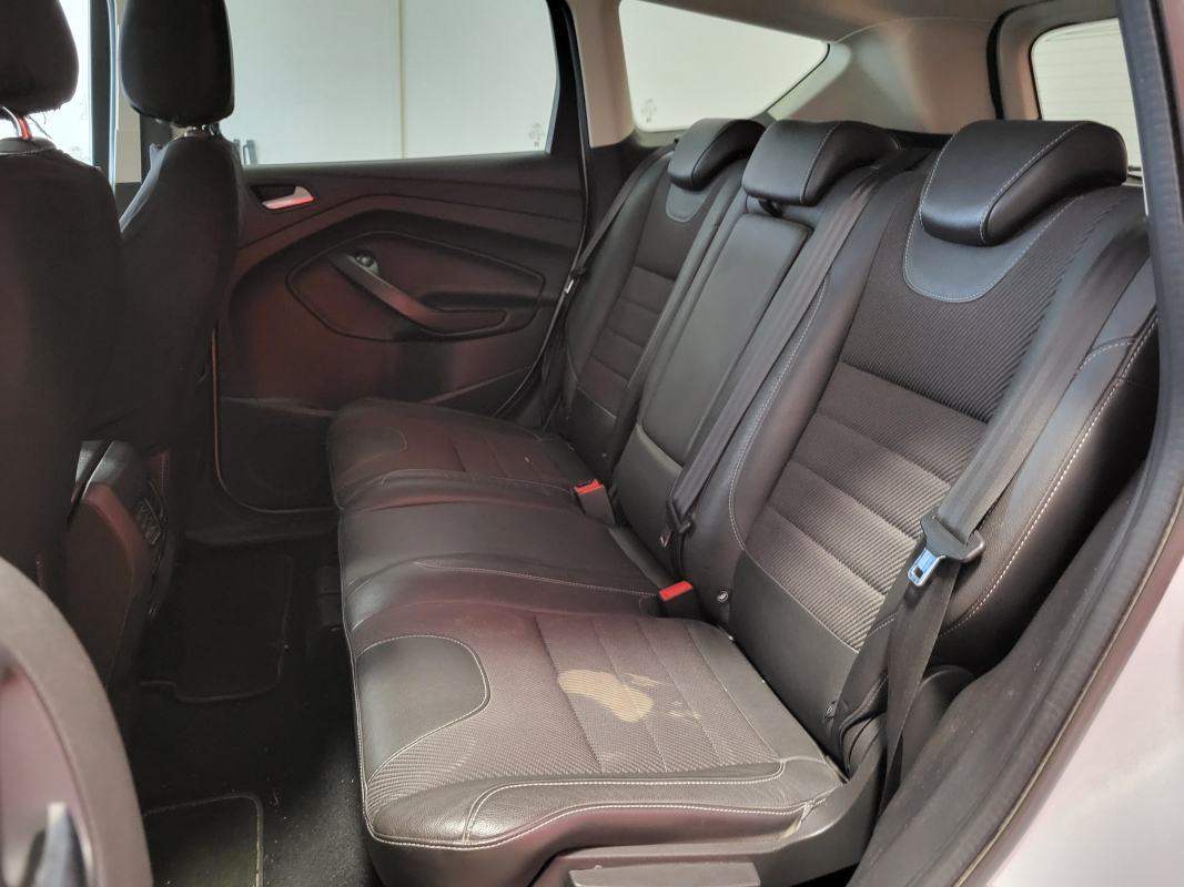 Ford Kuga — 11