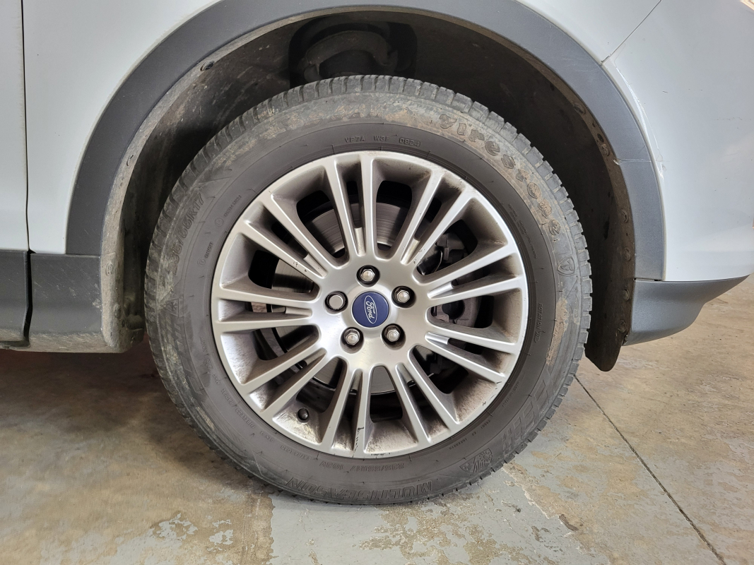 Ford Kuga — 9