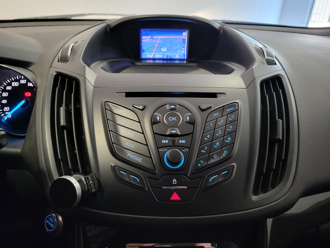Ford Kuga — 17