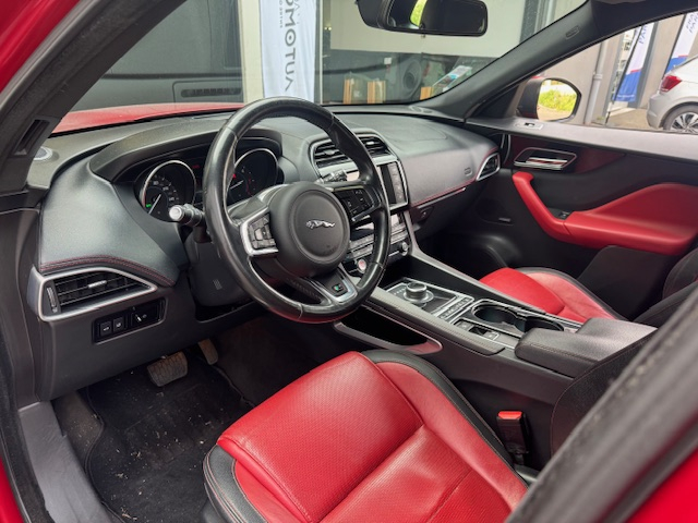 Jaguar F-Pace — 6