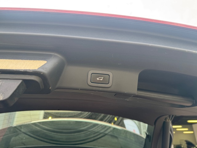 Jaguar F-Pace — 15