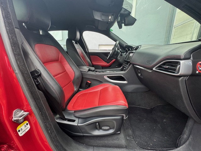 Jaguar F-Pace — 28