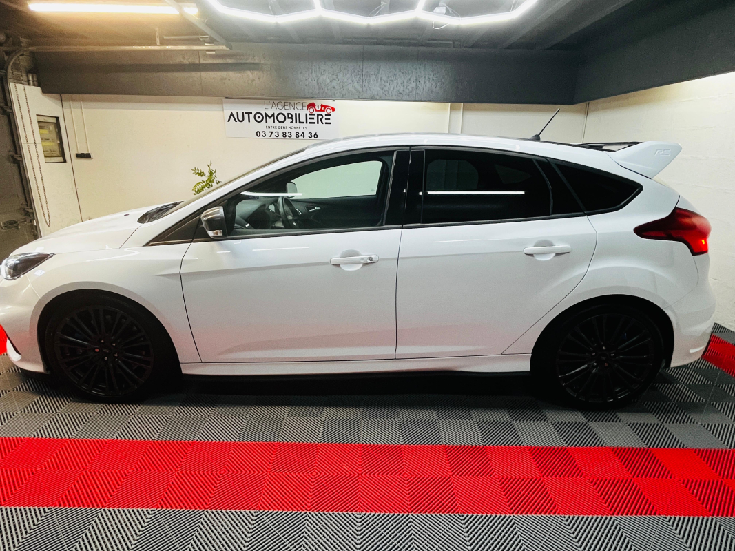 Ford Focus — 11