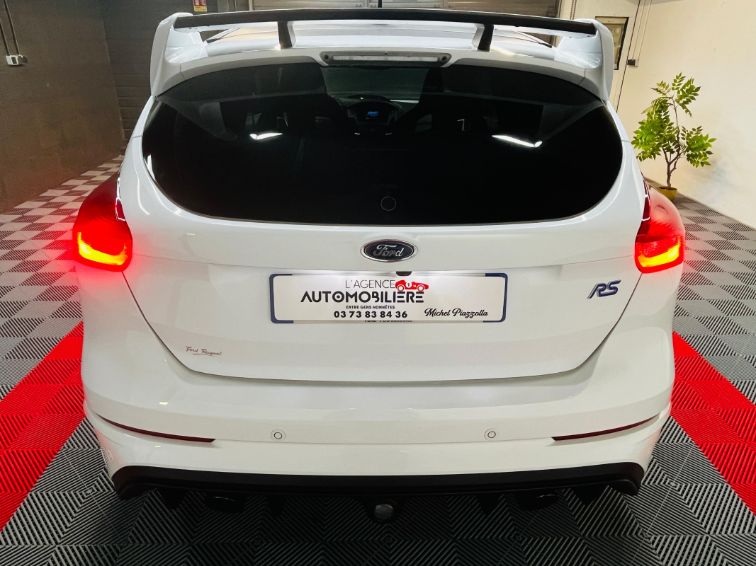 Ford Focus — 9
