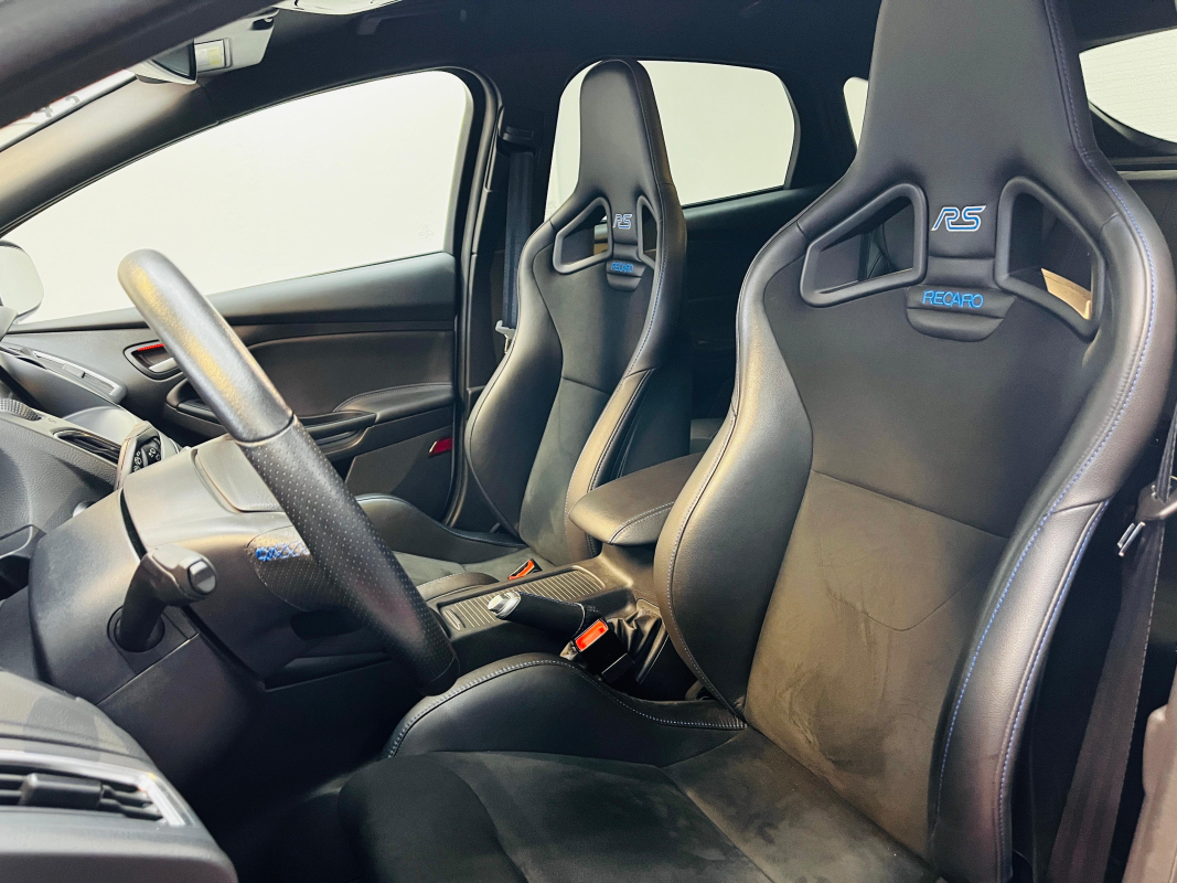 Ford Focus — 24