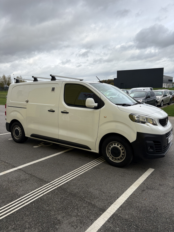 Peugeot Expert — 4
