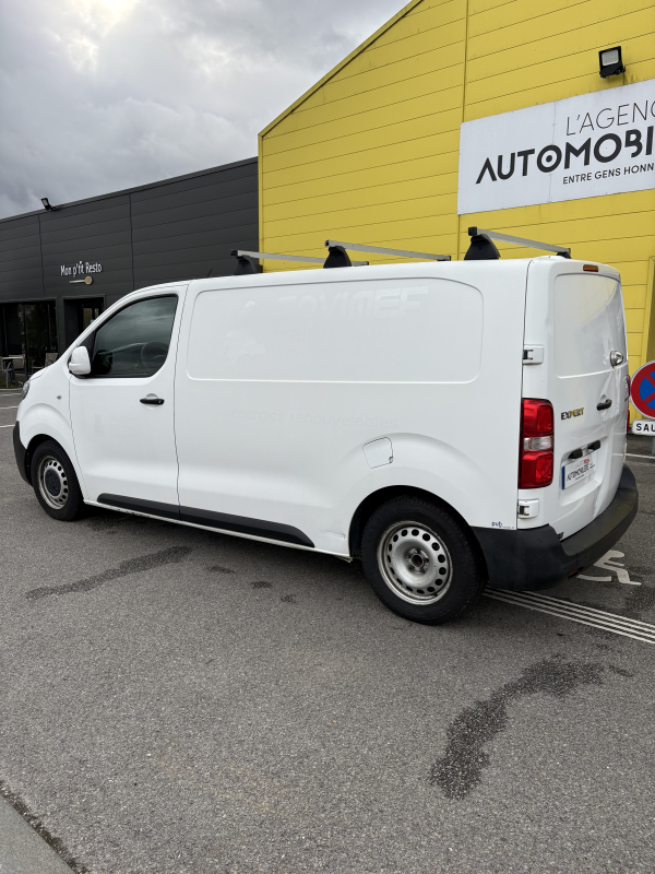 Peugeot Expert — 8