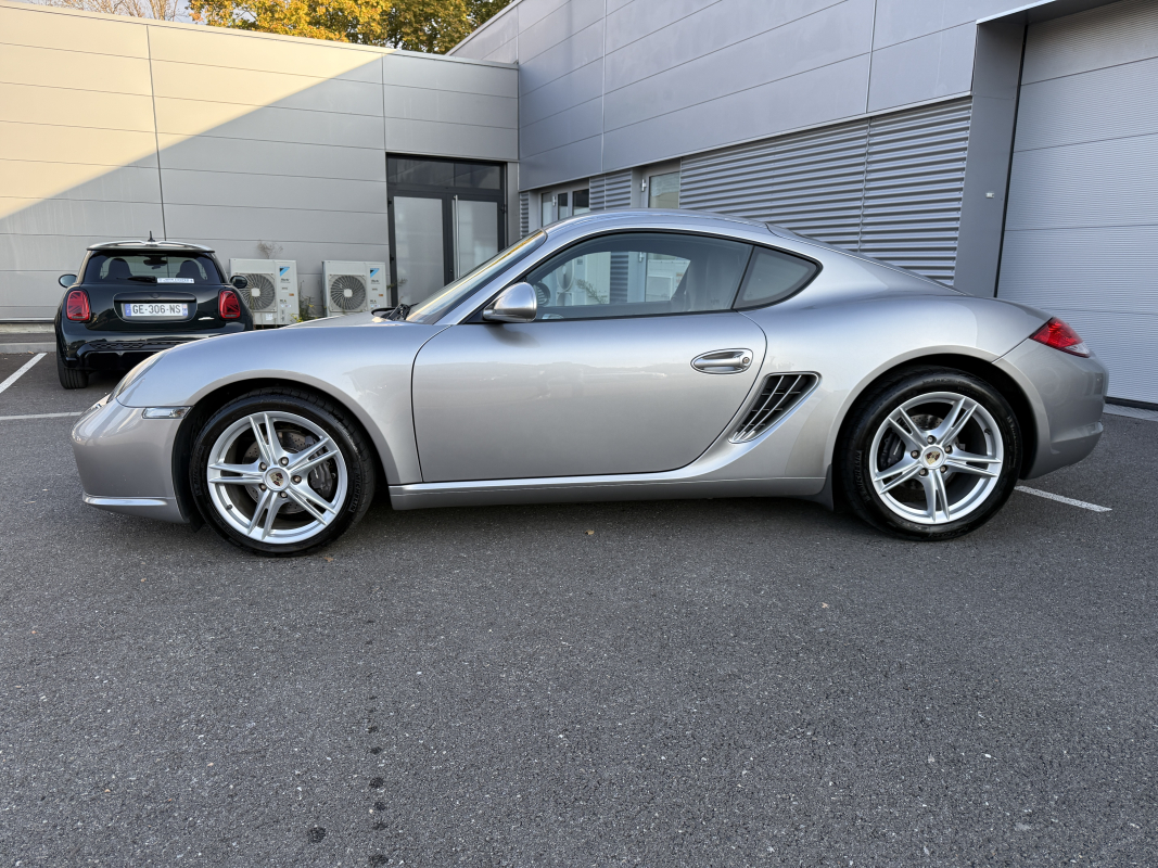 Porsche Cayman — 2