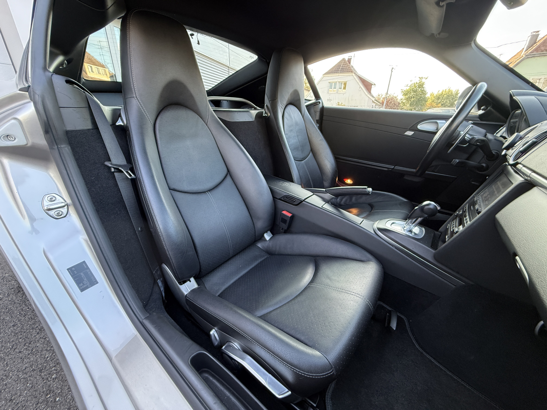 Porsche Cayman — 12