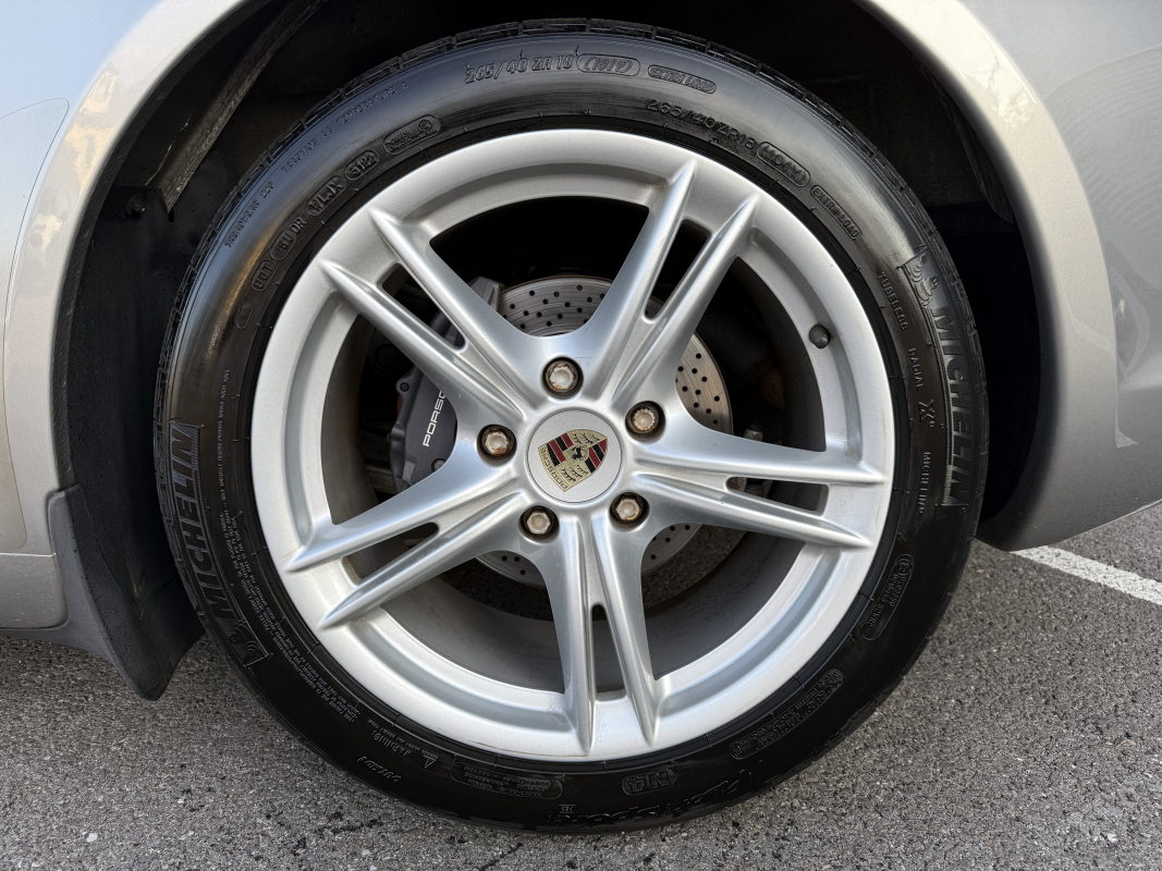 Porsche Cayman — 30