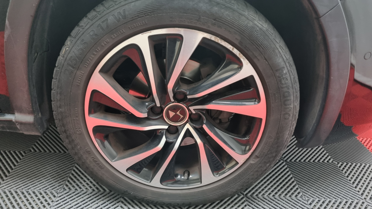 Citroen DS4 Crossback — 29