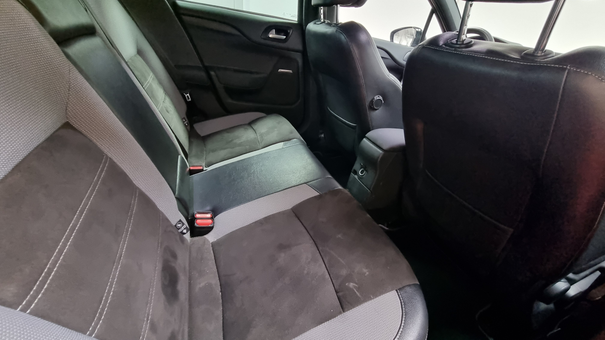 Citroen DS4 Crossback — 16
