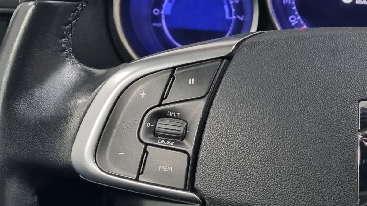 Citroen DS4 Crossback — 26