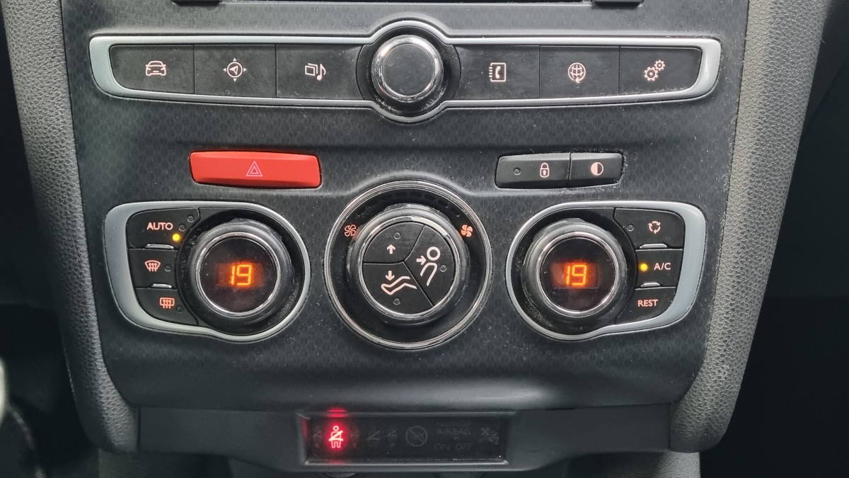 Citroen DS4 Crossback — 25