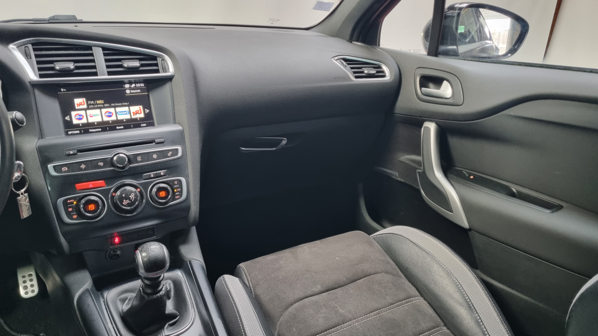 Citroen DS4 Crossback — 19