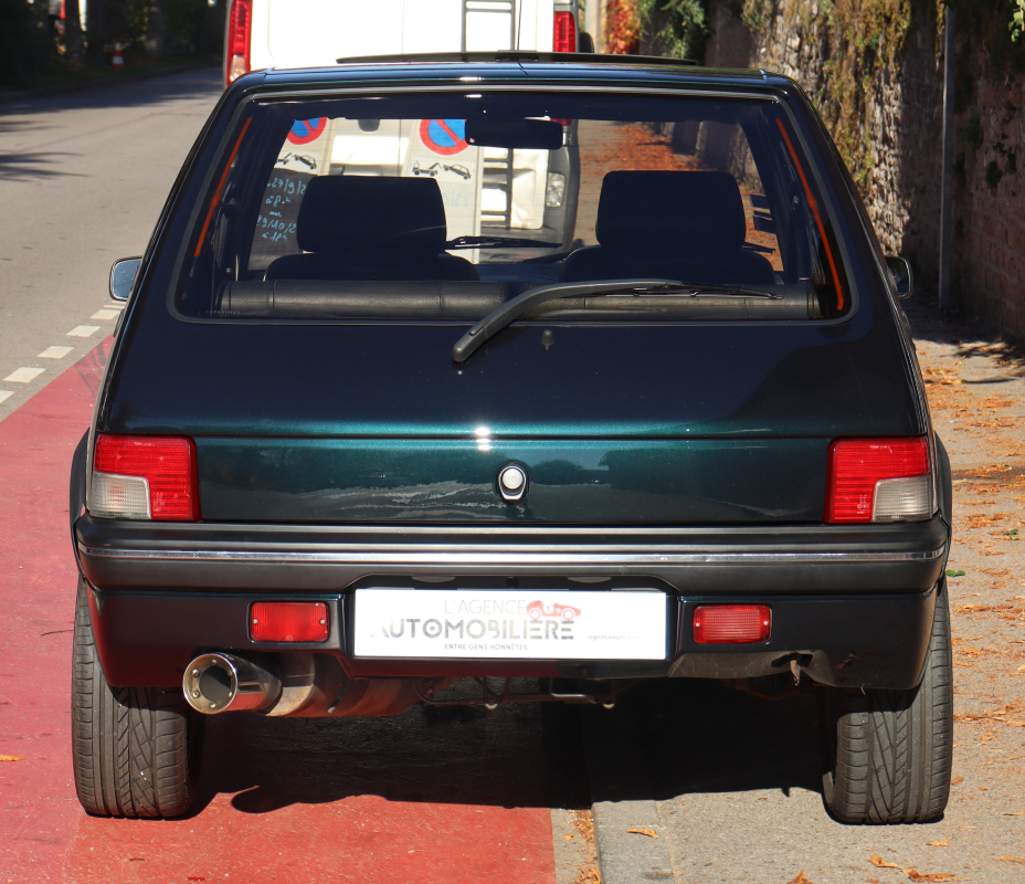 Peugeot 205 — 4