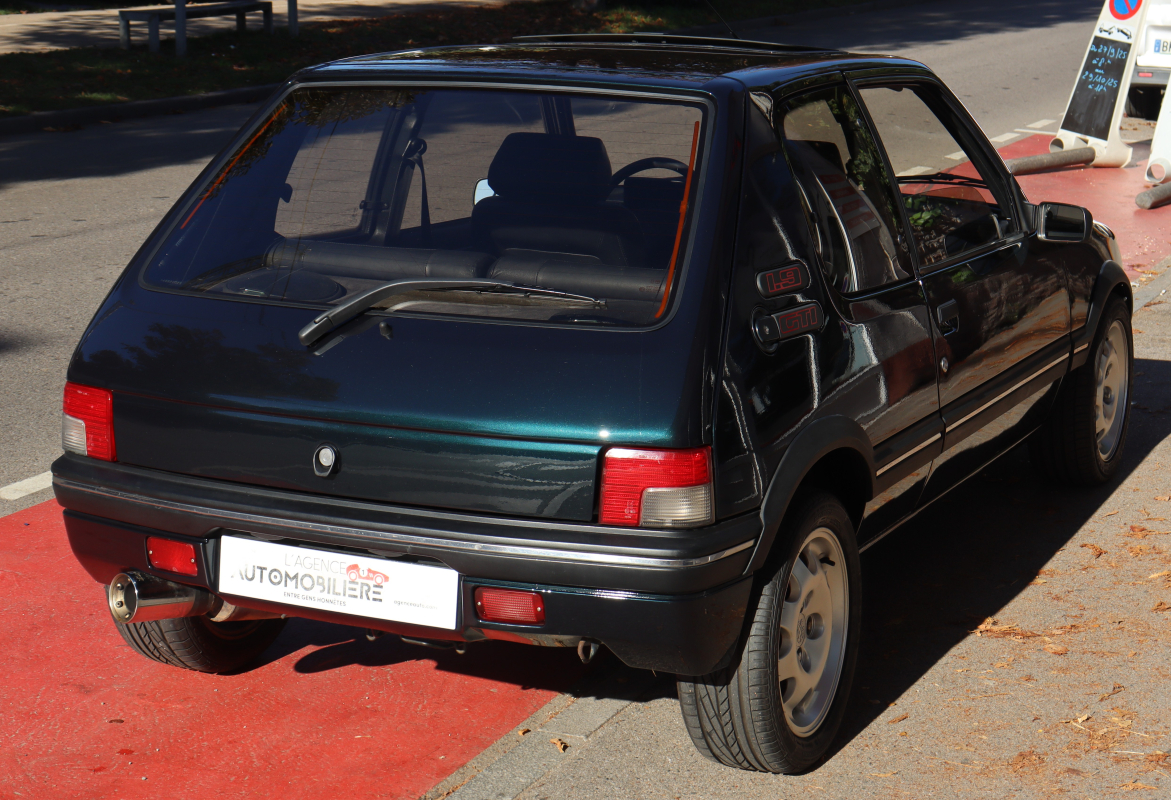 Peugeot 205 — 5