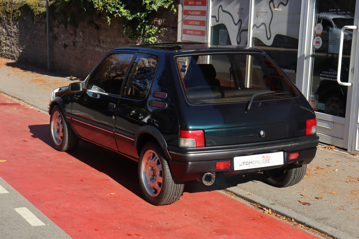 Peugeot 205 — 3