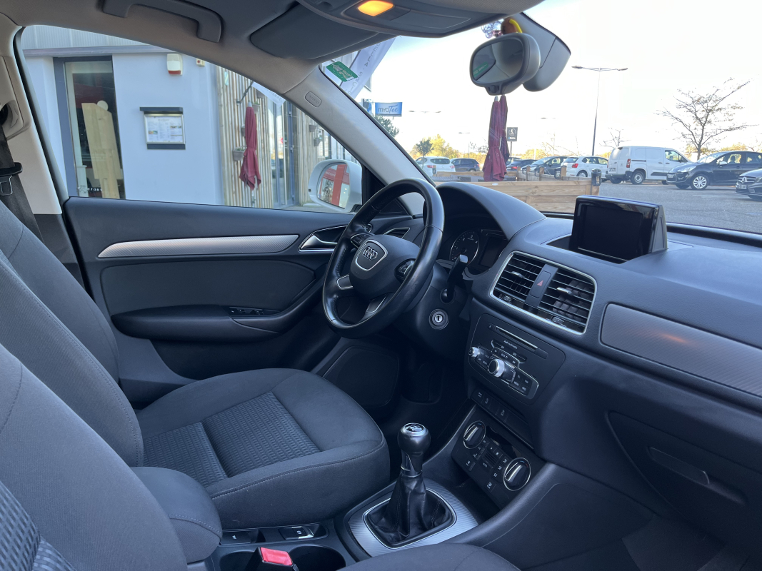 Audi Q3 — 11