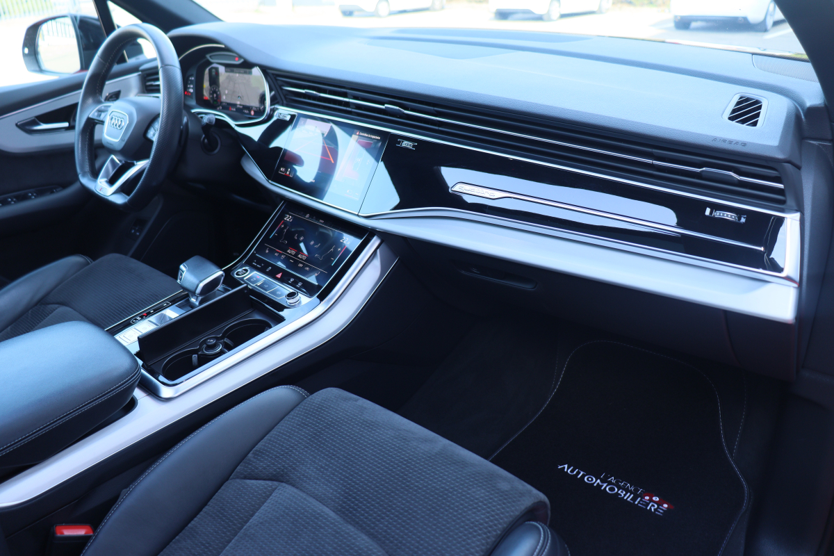 Audi Q7 — 10