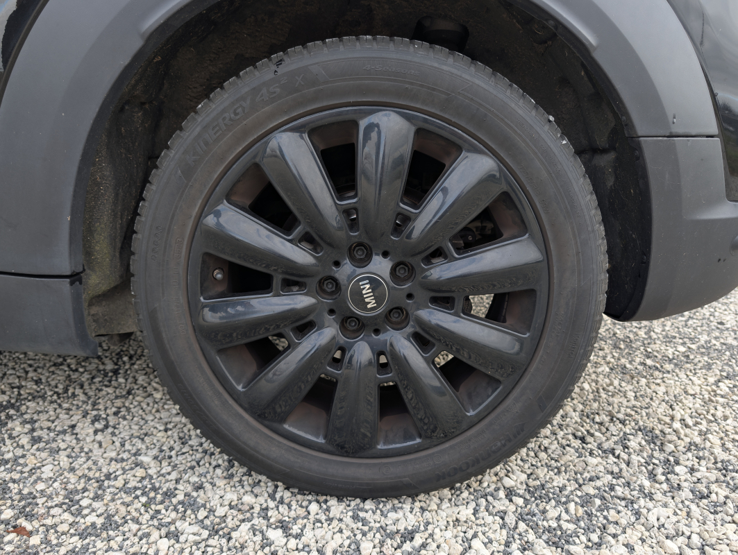 Mini Countryman — 18