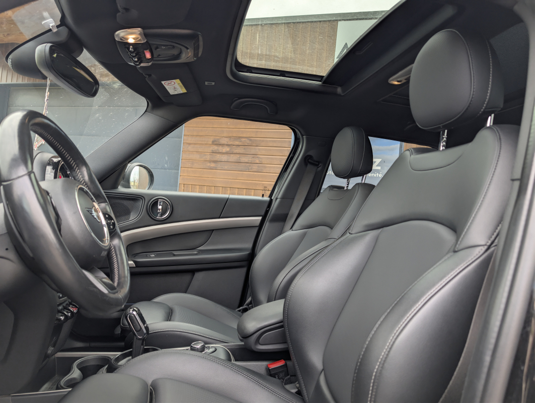 Mini Countryman — 12
