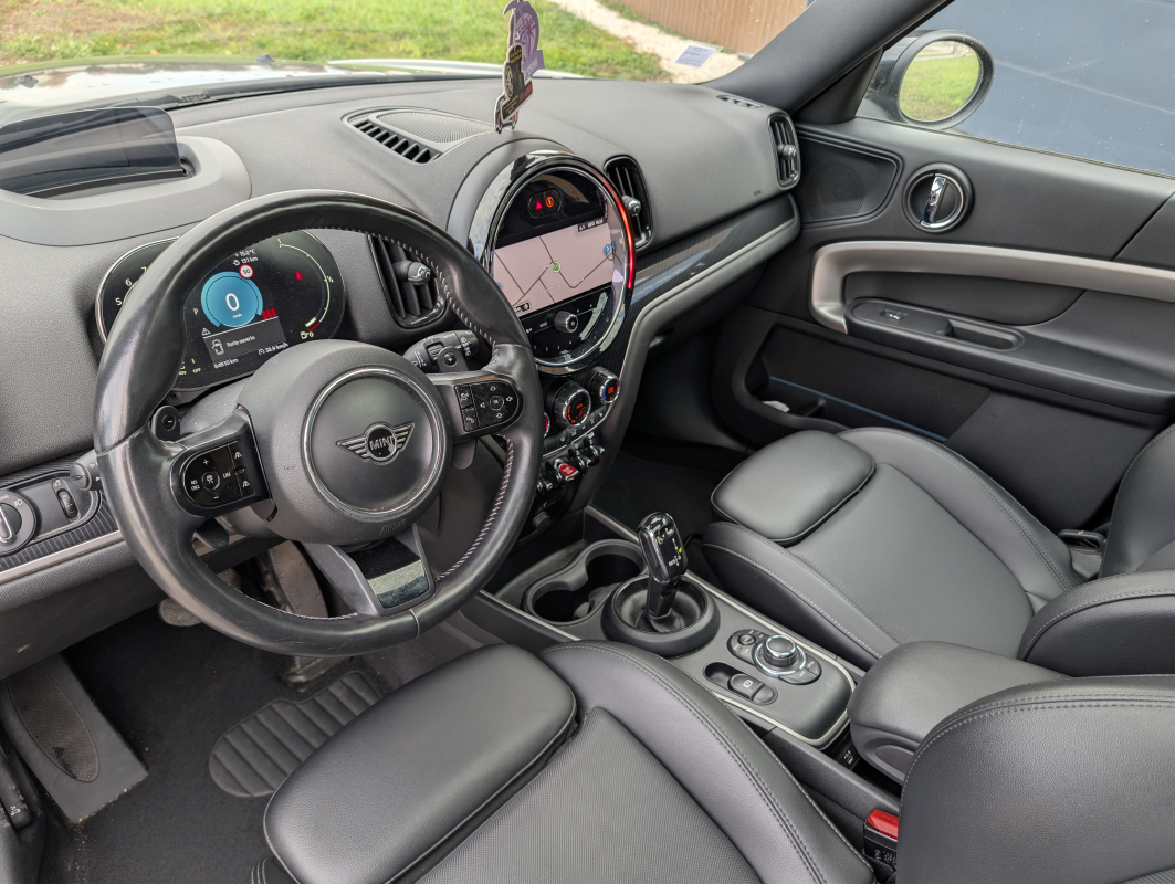 Mini Countryman — 16