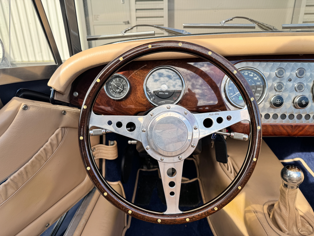 Morgan V6 — 15