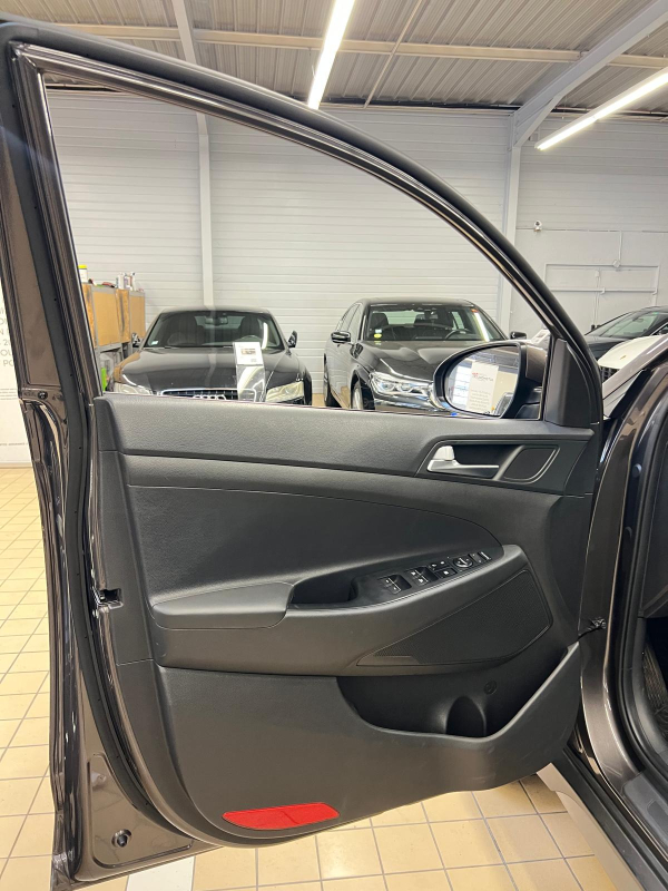 Hyundai Tucson — 28